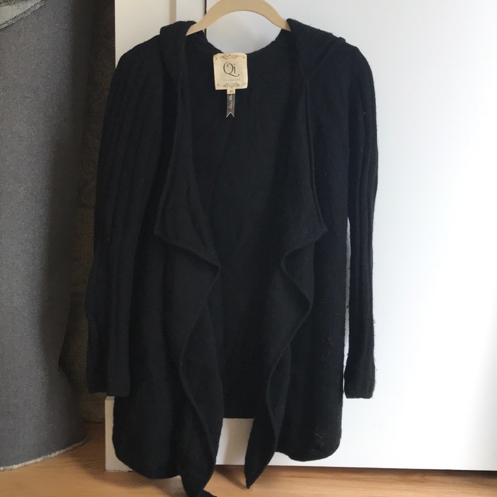 Qi hooded cashmere cardigan